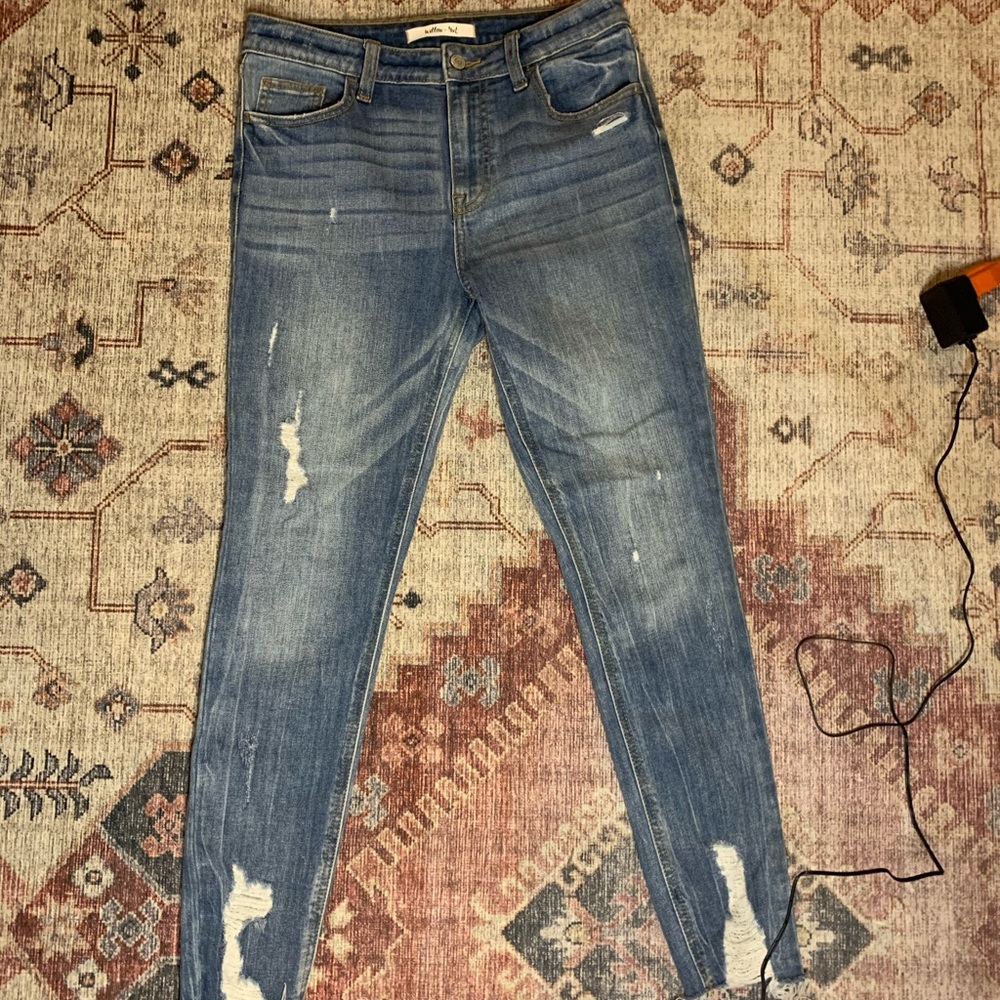 Buckle Jeans